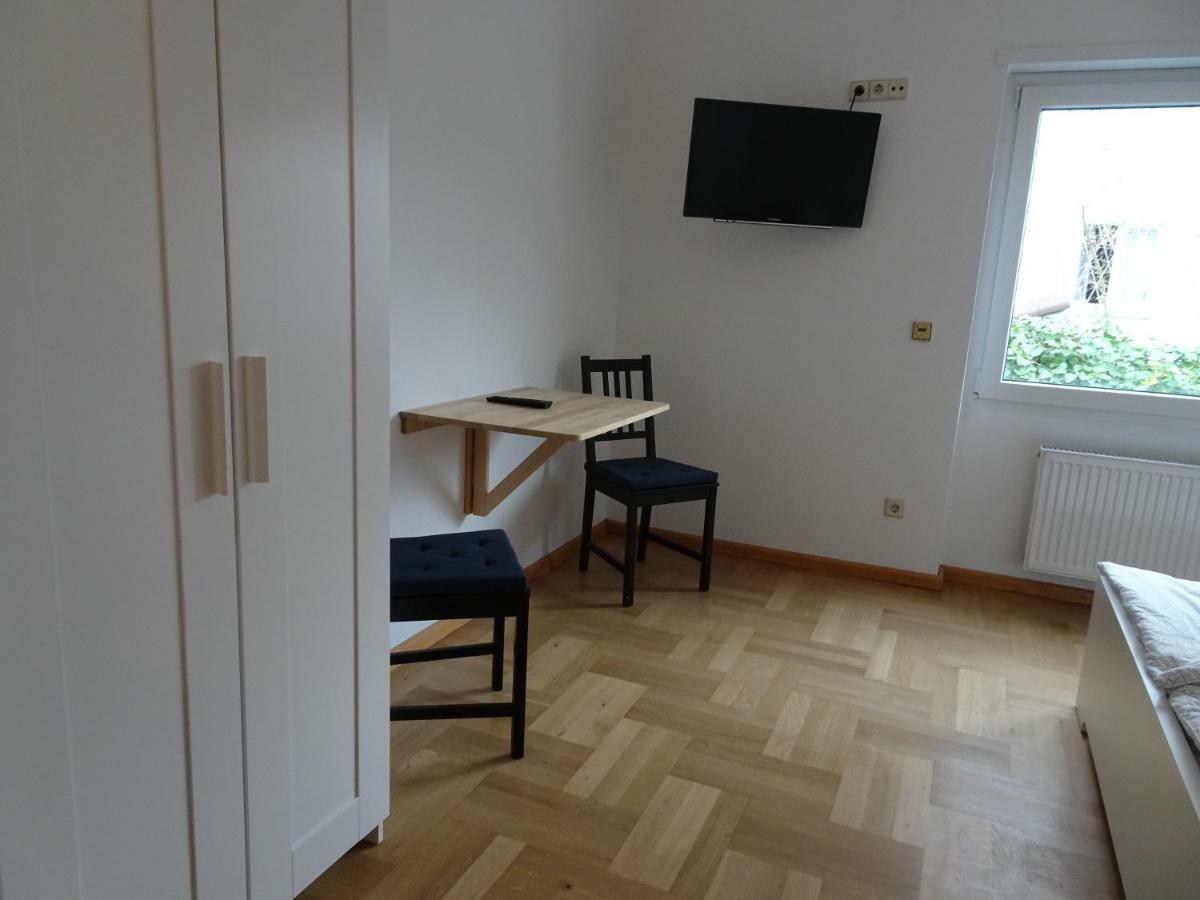 Zimmer Am Museum Speyer Esterno foto